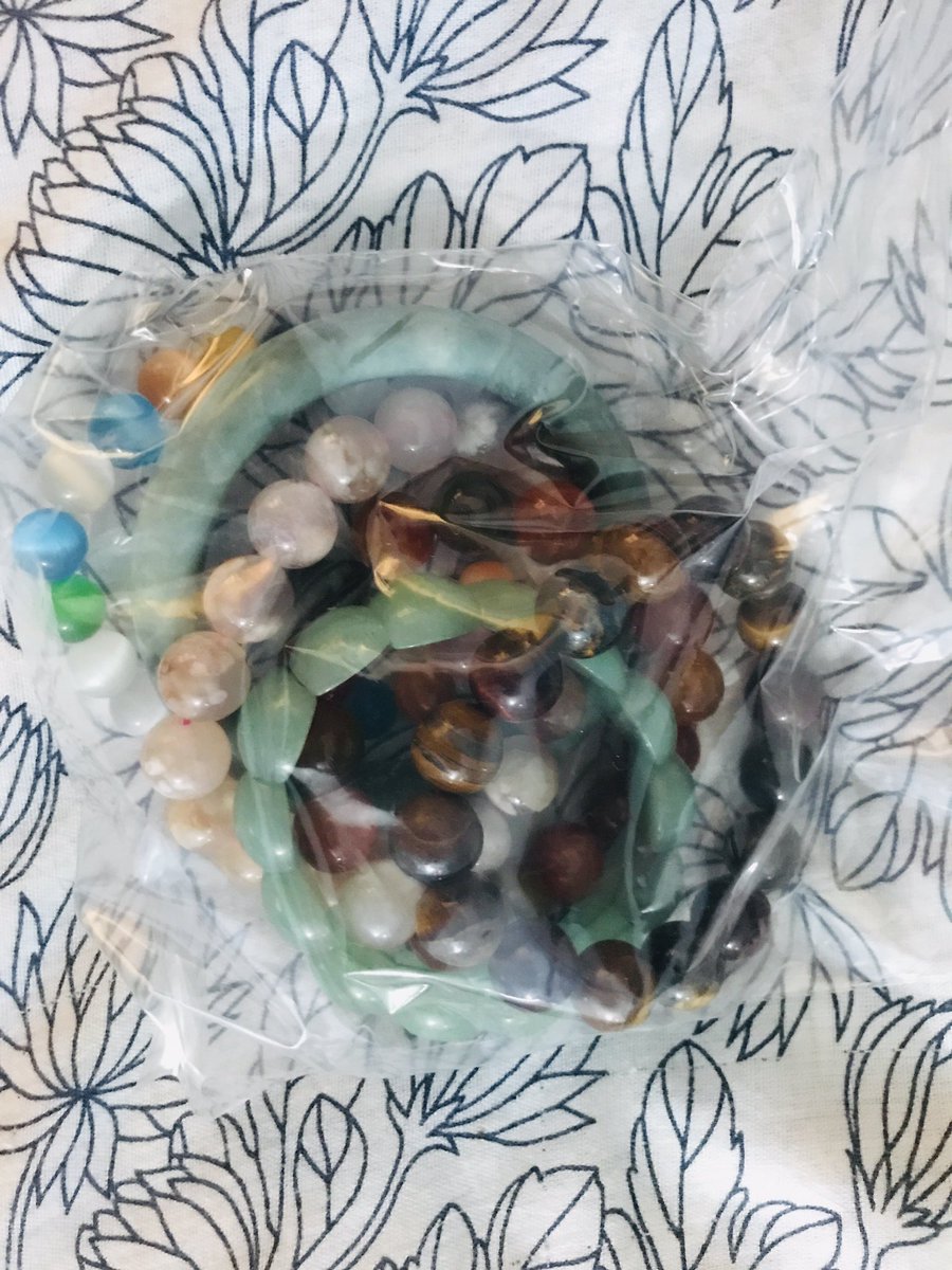 karmsdesu's tweet image. Hi all
In need of funds & clearing space. Been keeping thousands of crystals & gems for too long already.
Minimum of 5 randomly picked gem & crystal bracelets for RM75. The more the better. Hope to clear them before end of the year.
Serious buyers only. DM for more info. Tq
