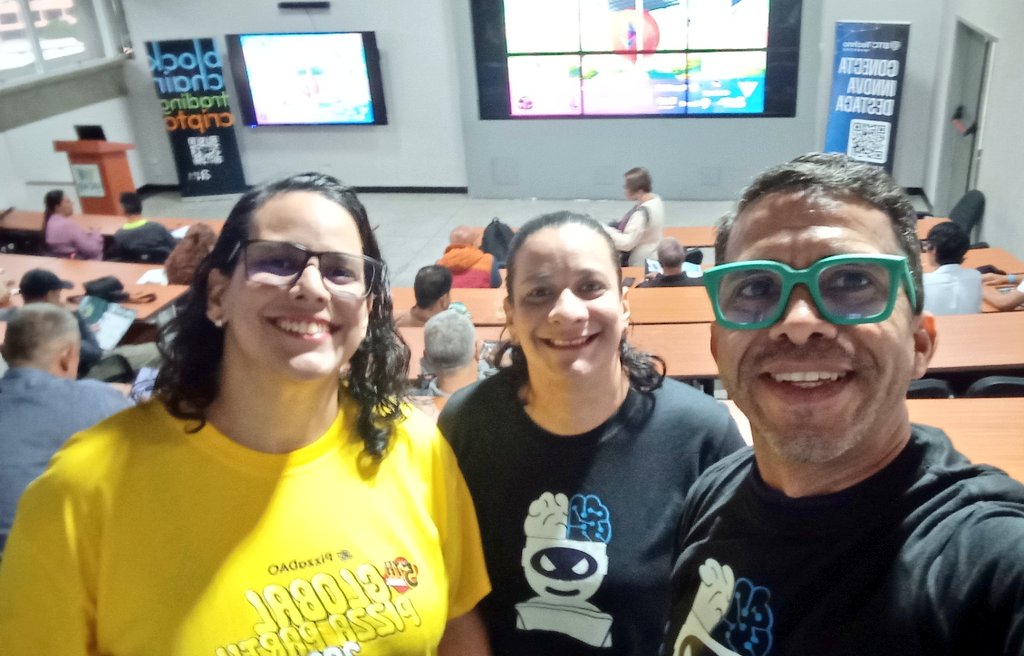 pipiripaos's tweet image. Activados en la Venezuela Ethereum Day @Soymaferlopezp
@mary_mlp8 @ETHVenezuela @DosisWeb3 @100DiasDeR vente para la UCAB...