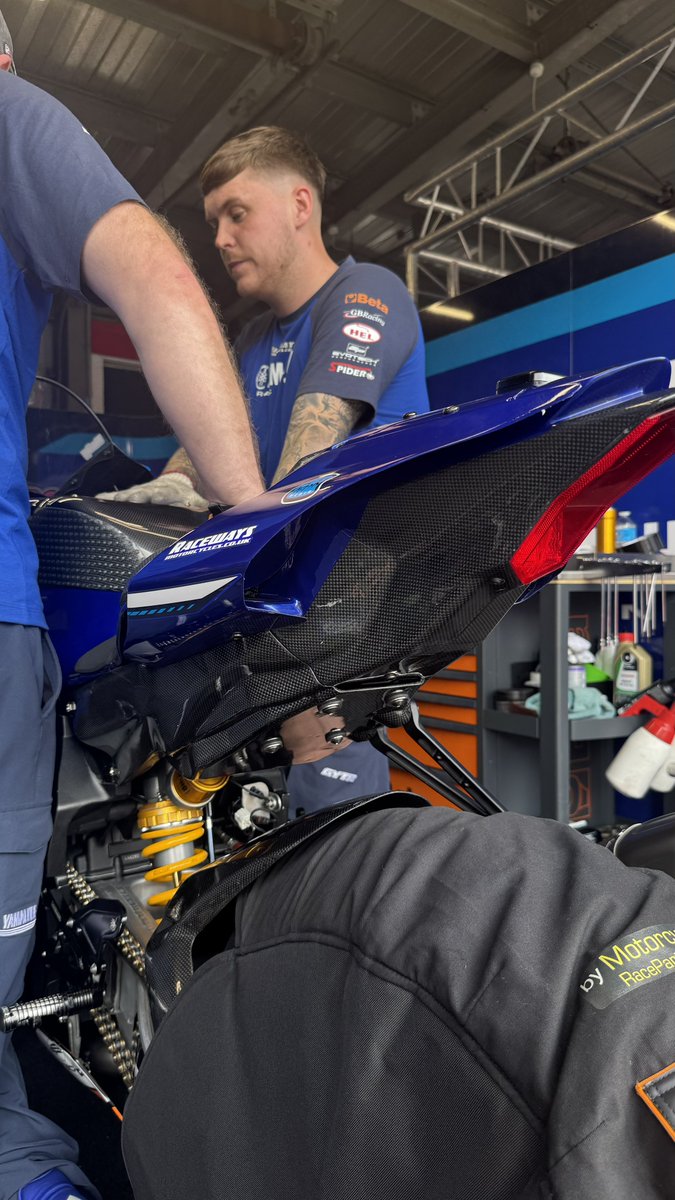 racewaysyamaha's tweet image. Ready and waiting for a final push! 😎
#RacewaysYamaha
#YamahaRacing #RevsYourHeart #WeR1