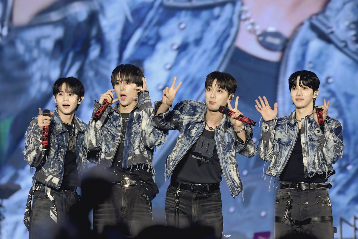 SHINING_VALUE's tweet photo. 250712 RIDE OR DIE          

#하이라이트 #비스트 
#양요섭 #손동운 #윤두준 #이기광 https://t.co/aRitrBHoDa