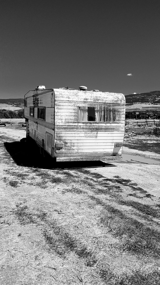 SavelTraci's tweet photo. A trailer donation for a hand up not a handout. This will house one of our first Federal correction parolees starting in December. This begins the reintegration program that Star Sapphire tradition and Star Sapphire Seminary have been working on the last 4 to 5 years. https://t.co/eUGL32em53