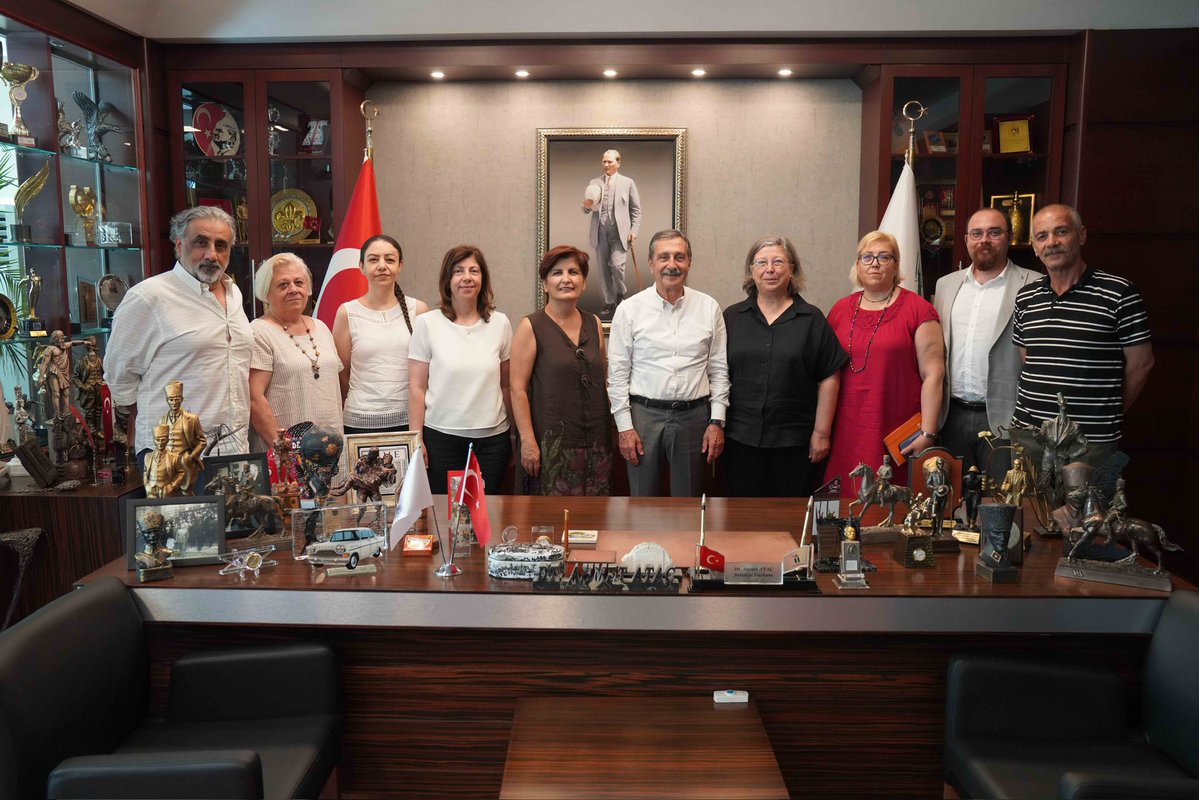 DtAhmetAtac's tweet image. Eskişehir Doğa ve Yaşam Platformu temsilcileriyle bir araya geldik. Zeytinliklerin madenciliğe açılmasına zemin hazırlayan torba yasa, siyanürlü madencilik, orman yangınları gibi doğamızı tehdit eden gelişmeleri değerlendirdik.
Doğa bizim nefesimiz, yaşam kaynağımız. Ona sahip…
