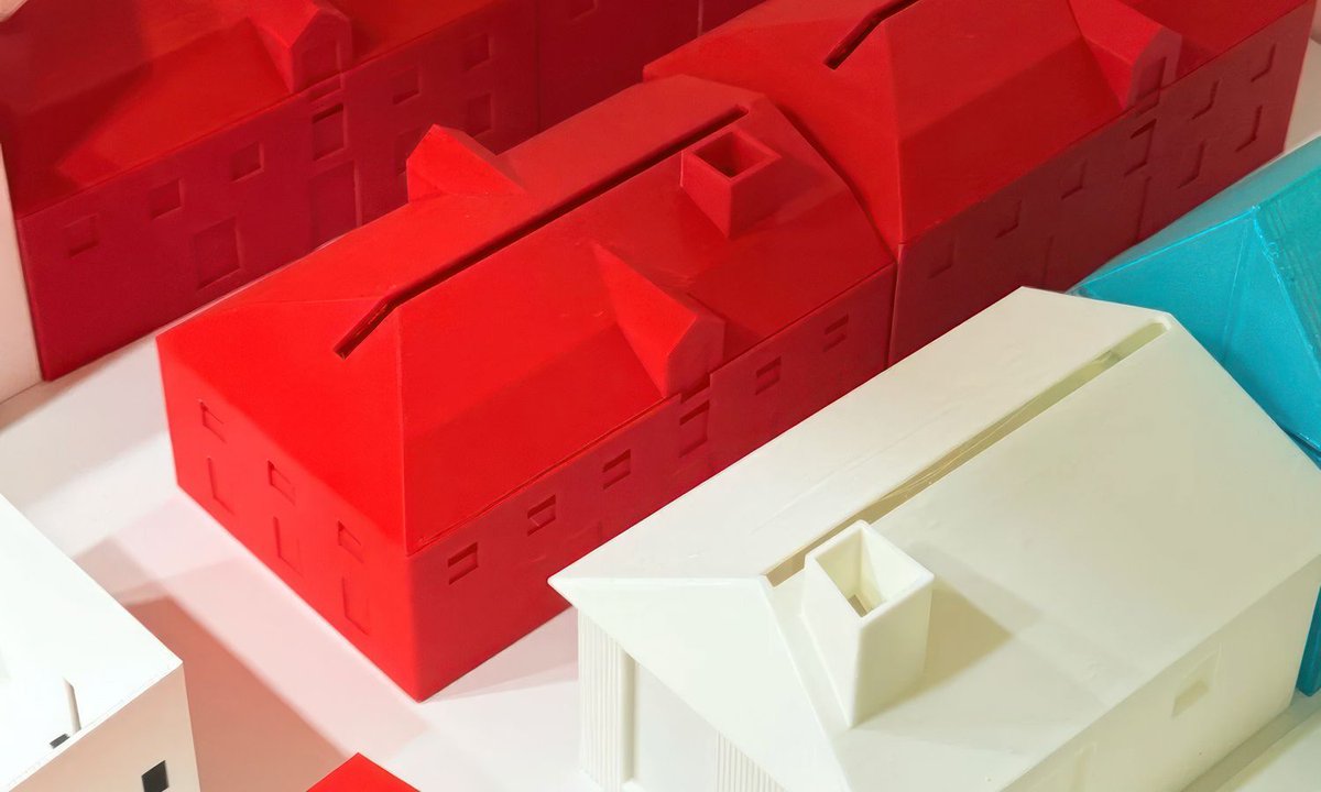 facfox3d's tweet image. FDM 3D printing turns everyday items into art! These "Red Roof Town" tissue boxes transform functional decor into whimsical miniature villages with crisp details and vibrant colors.
Learn more about the project: buff.ly/YbOPVzo
#3DPrinting #HomeDecor #CreativeDesign