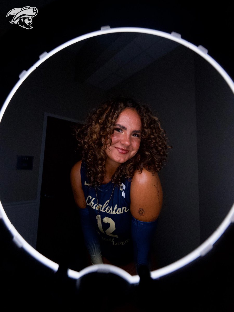 csubucs_vb's tweet image. The shoot behind the shoot 📸

#DayByDay | #BucStrong