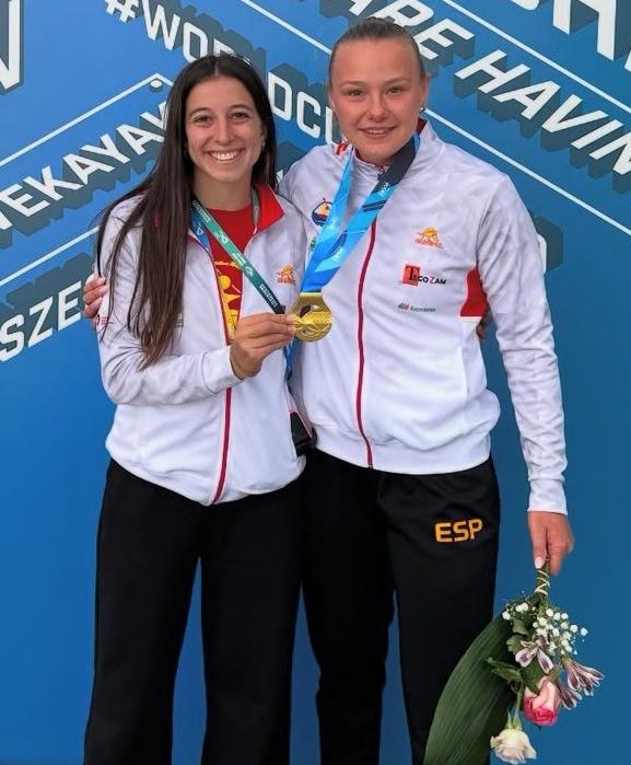 👏👏 Maria dels Àngels Moreno s'acaba de proclamar campiona del món de piragüisme en categoria sub-23

🥇 La pollencina i la seva companya Viktoriia Yarchevska han guanyat la medalla d'or a la prova C2 500 metres

🙌 Enhorabona!!!