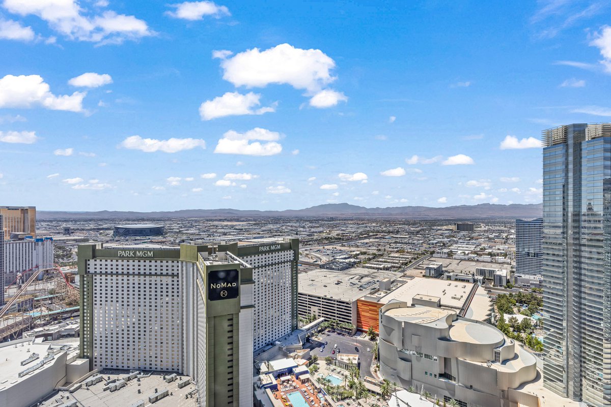Reimagined to perfection, this stunning 1-bedroom residence at Waldorf Astoria Las Vegas showcases breathtaking views and an elevated sense of luxury. Nearly a year in the making, every inch of the home has been masterfully redesigned.
⁠
Waldorf Astoria Las Vegas Unit #3610