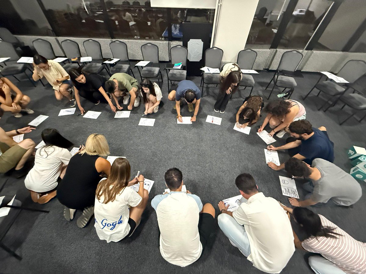 CooperationFor's tweet photo. 20 young people, 1 mountain town 🏔️, high level of energy ⚡, curiosity and motivation for #experiencingcooperation in Krusevo!🖇️

An #ErasmusPlus youth exchange 'Cooperation for a Common Future' 😊 https://t.co/9VGgalcc4J