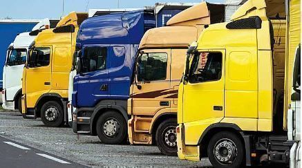 LuceverdeInfo's tweet image. 📢 #News | #Viabilità 

⛔ Divieto di Circolazione per i mezzi di massa complessiva superiore a 7,5 t 

📅sabato #26luglio

❗ Dalle 08:00 alle 16:00

📅domenica #27luglio

❗ Dalle 07:00 alle 22:00

ℹ️nfo 👉 buff.ly/7Gs08gF 

#Luceverde