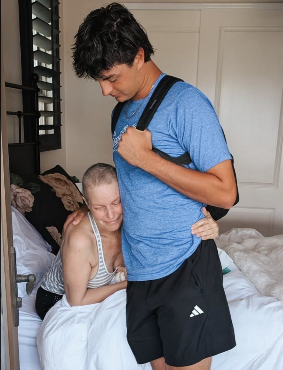 SamBlum3's tweet image. One month before being picked No. 2 overall, Tyler Bremner lost his mother.
She battled a terminal cancer diagnosis. "Her dream" was to see Tyler drafted.
I spoke with Tyler about Jen Bremner. Who she was, what she meant & the pain of her loss.
Read: nytimes.com/athletic/65136…