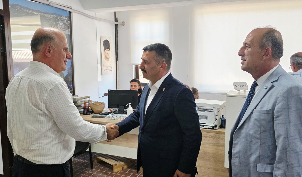 YS_Turkoglu's tweet image. GEÇMİŞ OLSUN OSMANELİ, GEÇMİŞ OLSUN YANGIN MAĞDURU TÜM VATANDAŞLARIMIZ…
Bilecik Osmaneli Belediye (@Osmanelibel) Başkanımız Sn. Bekir Torun Osmaneli İlçe Başkanımız Ahmet Akdaş ve Belediye Meclis Üyelerimizi İl Başkanımız İsmail Kaya (@ismailkaya_16) ve İl Divan Üyemiz Ümit…