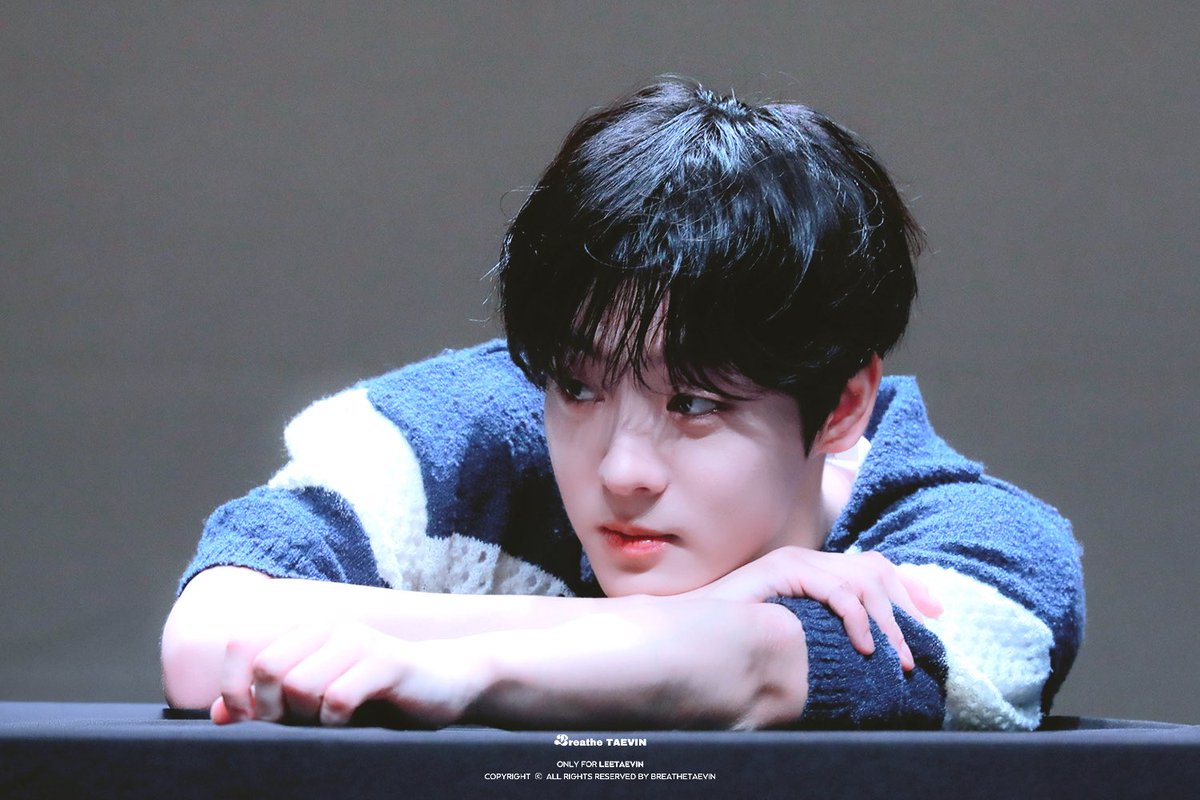 breathe_taevin's tweet photo. 그게 너라서 더 좋아 ♡ 

#이태빈 #LEETAEVIN https://t.co/fkrmU67ENh