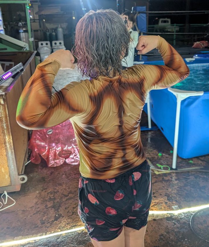 sasa_2AW's tweet image. #水泳華麗プロレス2025
ありがとうございました🥺🫶🏻💗 ̖́-
趣向を変えてみた笹村は
本日マッチョでした💪
濡れたらくるくるになる髪の毛も
かわいいでしょう???
次の水泳は出れないから最後の参戦だったけど、楽しかった😊!
というかちゃんと水着にしたらよかった👙笑
プールだいすき🏊♀️