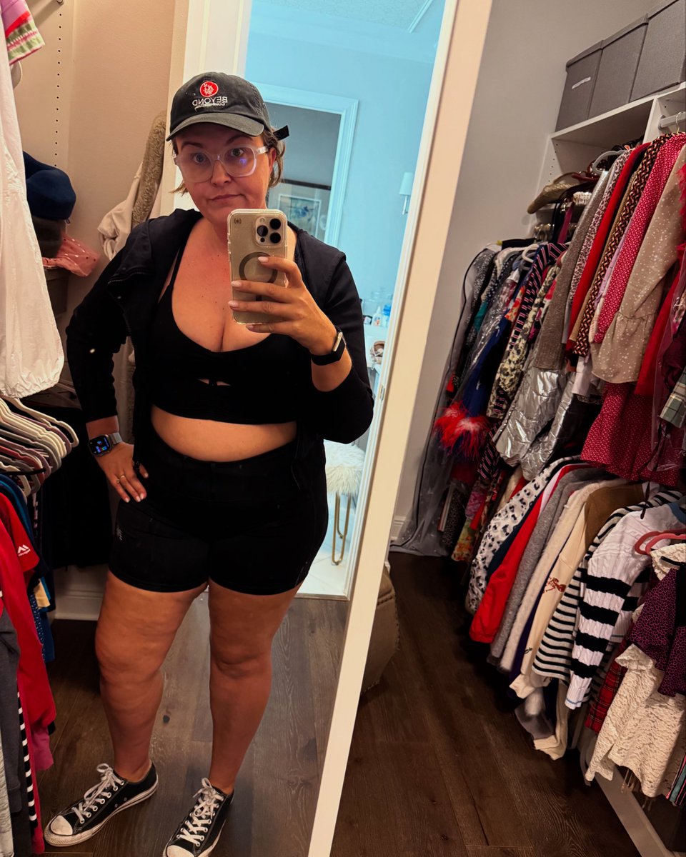 amycalandrino's tweet image. “Comparison is the thief of joy.” I’ve chosen to love myself imperfections and all. Does that mean I’m complacent about my health? Absolutely not. But I’m only trying to compete with myself on my journey. If someone wants to judge me for that then that’s their prerogative.