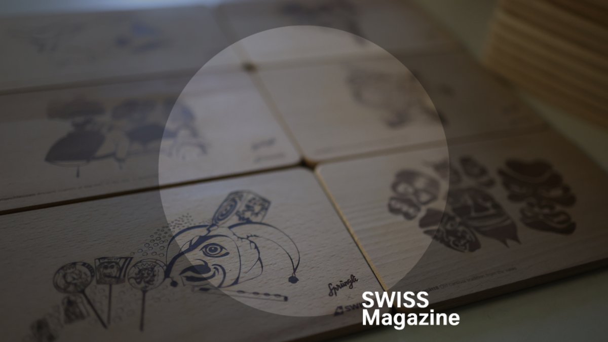 FlySWISS's tweet image. Our apéro platter blends tradition and craftsmanship. A bestseller from the SWISS Saveurs Menu, that invites guests to savour Swiss heritage and take home a handcrafted wooden board from Zurich. 🇨🇭 🧀🪵
More info: bit.ly/3IJLJXp
#flyswiss #SWISSmagazine