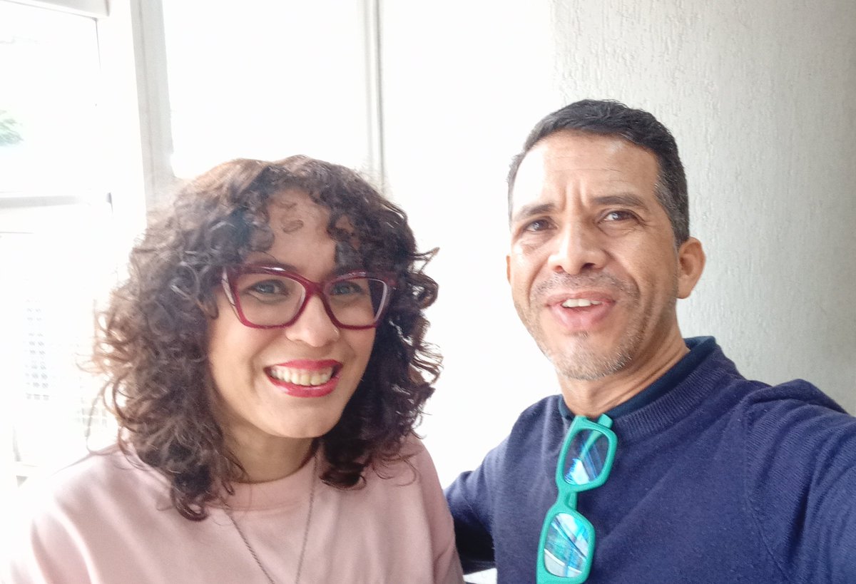 pipiripaos's tweet image. Y me encontré con esta belleza @soylaloreto en el Venezuela Ethereum Day organizado en la UCAB. Por @ETHVenezuela.
Te esperé @veru_wadskier Pero no llegaste...
El cariño es el mismo 💖🫶🏽