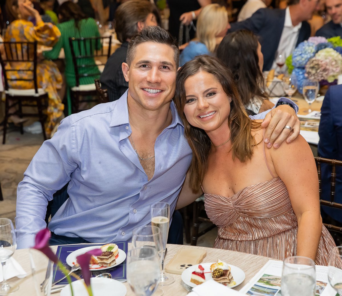 An unforgettable night of generosity, glamour, and good company. ✨
Thank you to everyone who helped make the FORE Kids ATX gala a celebration with real impact. #ForeKidsATX