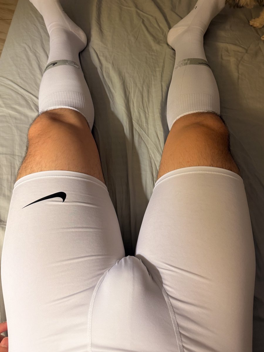 最近迷高弹 和足球袜