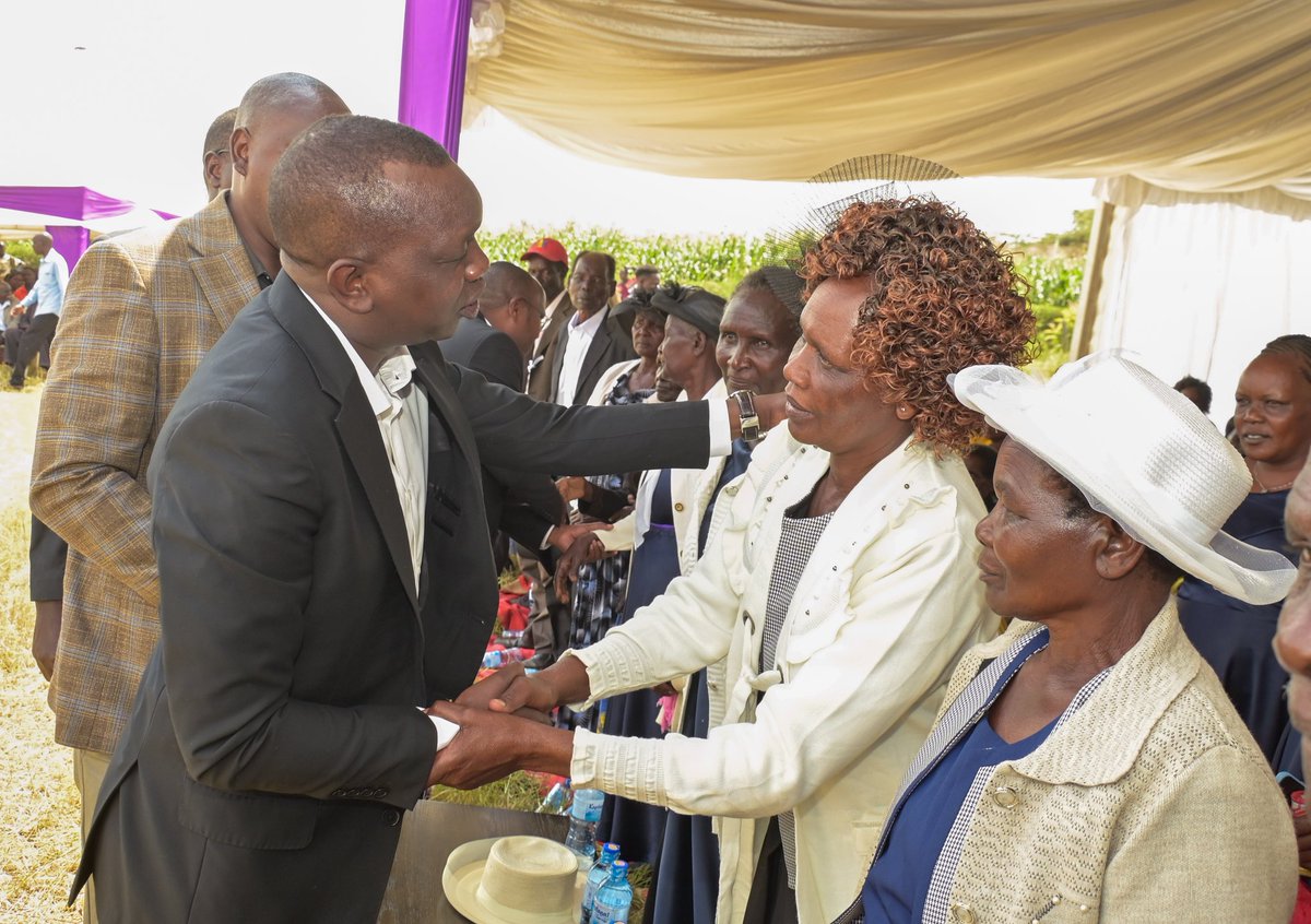 HonOscarSudi's tweet image. I attended the burial of Richard Kiprotich Kirorei, brother to my good friend Isaack Tallam (Sonko wa Eldoret), at Cheukta village in Soy Constituency, Uasin Gishu County. My condolences go out to the family during this difficult time.
I was joined by Hon. David Kiplagat (MP…