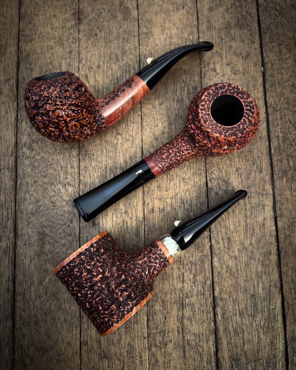 alpascia's tweet photo. L’Anatra dalle Uova d’Oro, handmade in Italy 🇮🇹 #anatrapipes #pipecommunity #pipecollection #pipelife #slowstyle #timelessdesign https://t.co/AXQTdvd7CK