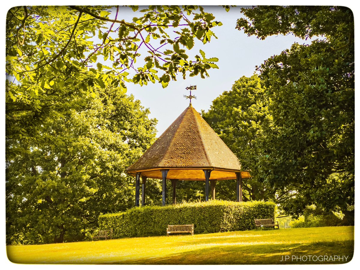 JPPhotography21's tweet photo. Todays walk around Golders Hill Park
@SallyWeather @ChrisPage90 @HollyJGreen @WeatherAisling @SimonOKing @BBCLondonNews @Kate_Kinsella @lizzieweather @KawserQuamer https://t.co/pV4Bk4WgUv
