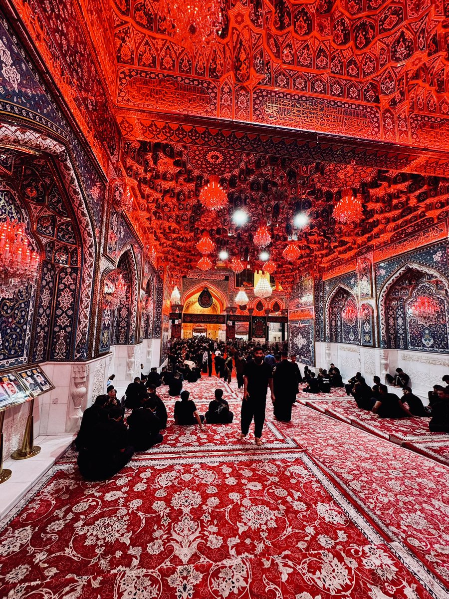 VahidPesarakloo's tweet image. اگه الان اینجا بودی چه حسی داشتی منشن کن
#حب_الحسین_یجمعنا
#ایران_حسینی