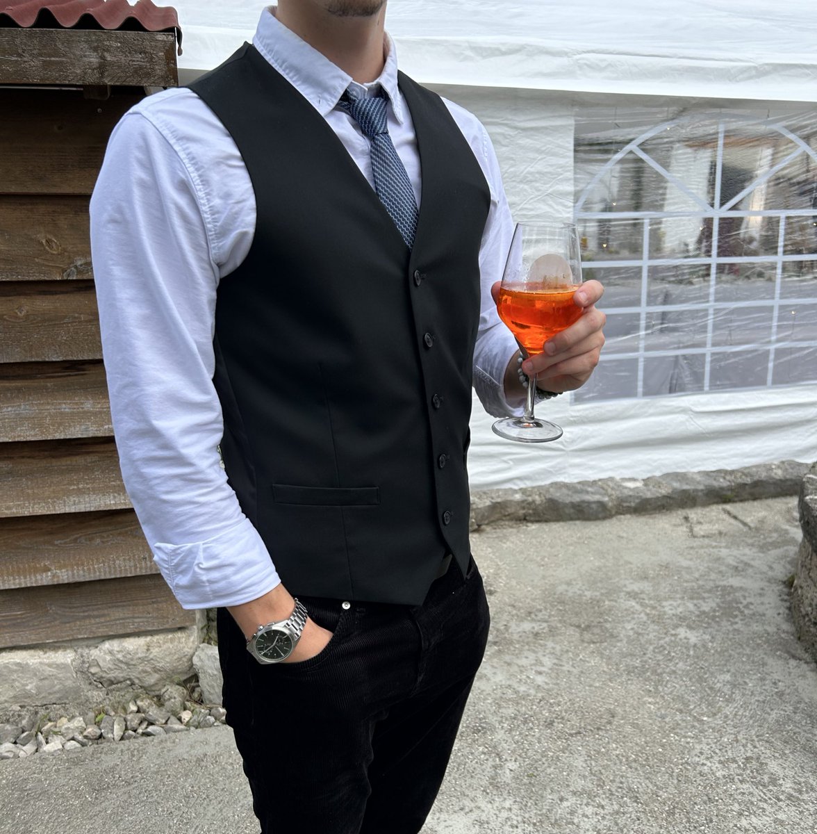 spitzer_val's tweet image. wedding 😊