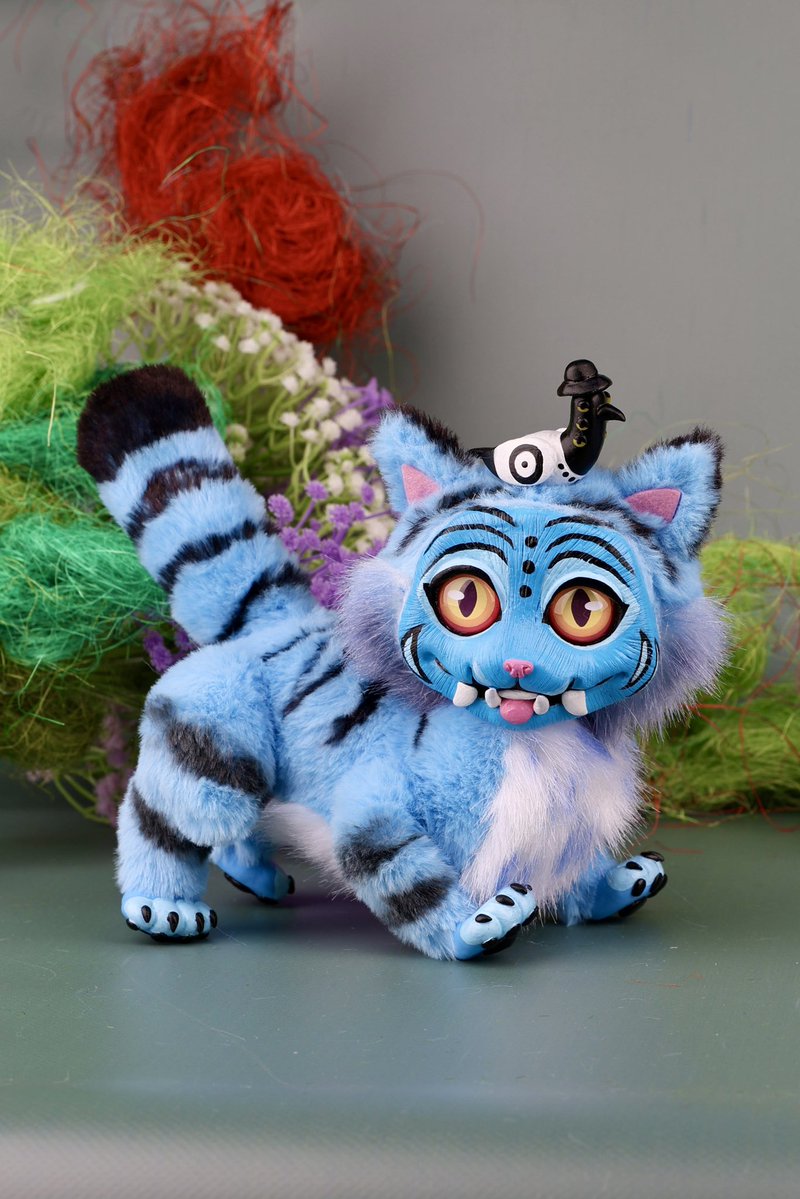 Sigida_plushies's tweet image. Tiger Derpy is ready and available on my Etsy
etsy.com/listing/434114…
Size is about 16 cm, legs and head are movable. Also note that the tiger has a raven in a hat on his head, just like in the cartoon. Commissions are open!