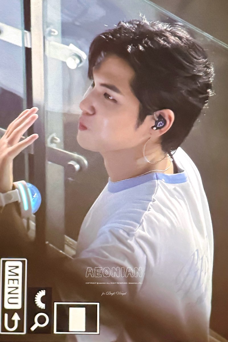 aeonian_PIL's tweet image. 250725 Pier10 #μν #WONPIL #λ°μ΄μμ€ #DAY6 preview