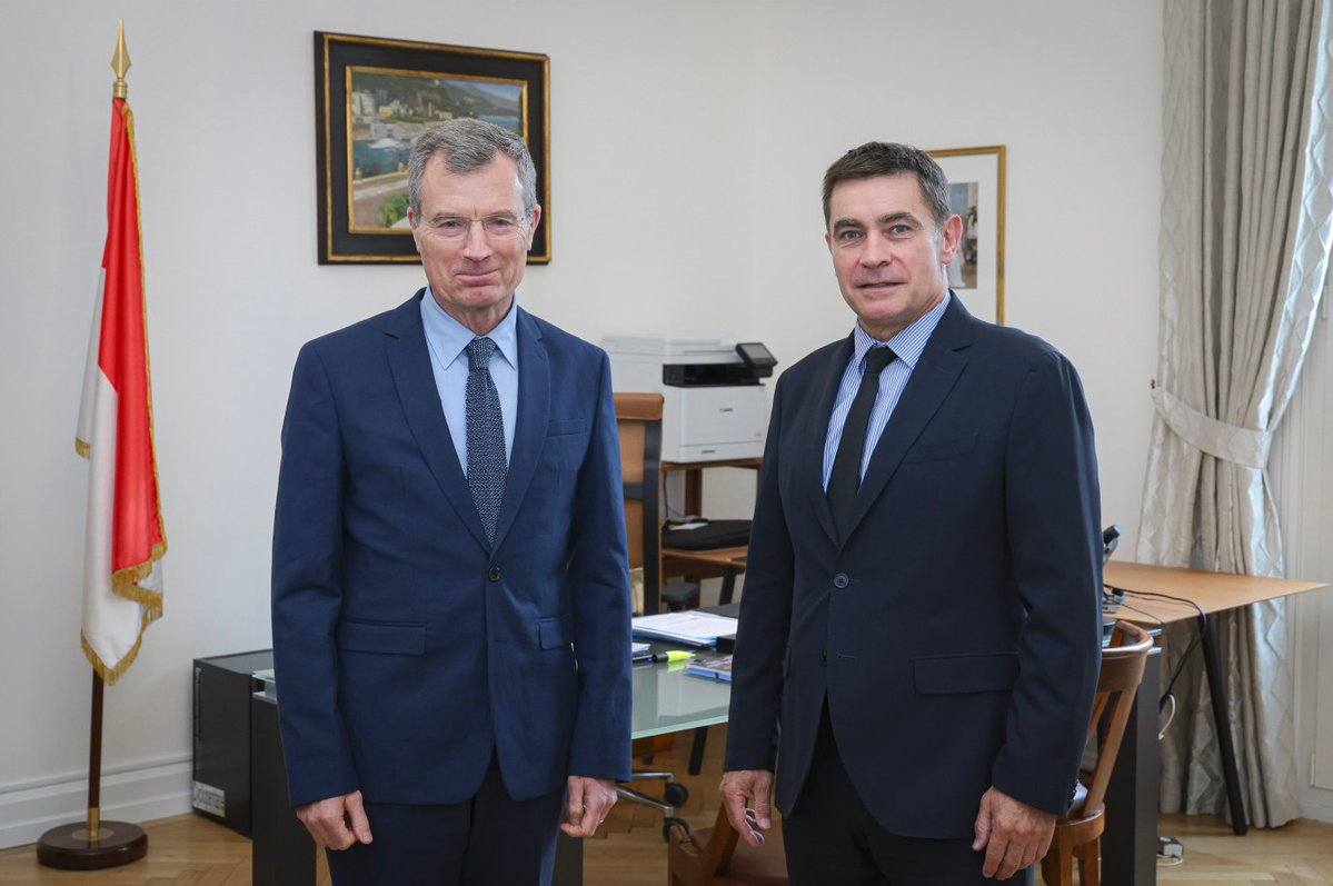 GvtMonaco's tweet image. Dans le cadre de ses visites protocolaires, le Ministre d'Etat Christophe Mirmand, s'est entretenu hier soir avec Samuel Vuelta-Simon, Secrétaire d’État à la Justice et Directeur des Services Judiciaires.
