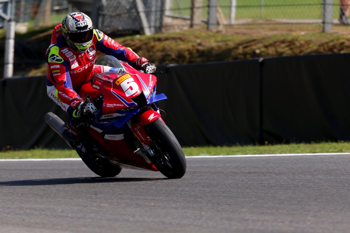 Honda Racing UK (@hondaracinguk) on Twitter photo A great start to the Brands Hatch weekend for John McGuinness MBE as he takes part in his first <a href="/OfficialBSB/">Bennetts British Superbike Championship</a> weekend of 2025. Within a hair’s breadth of his best ever time in Free Practice for Superstock.
#HondaRacing #Fireblade A great start to the Brands Hatch weekend for John McGuinness MBE as he takes part in his first <a href="/OfficialBSB/">Bennetts British Superbike Championship</a> weekend of 2025. Within a hair’s breadth of his best ever time in Free Practice for Superstock.
#HondaRacing #Fireblade