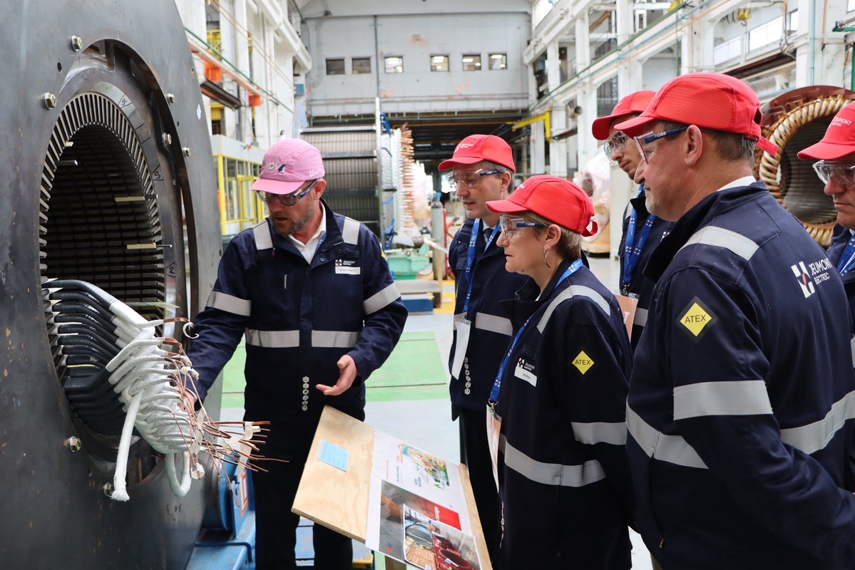 prefet59's tweet image. #Économie #Industrie
Visite au cœur de l’industrie électrique française !
⚡ Ce jeudi 24 juillet, Bertrand Gaume, préfet du Nord, a visité Jeumont Electric, entreprise emblématique du savoir-faire industriel français.
🔋 Acteur majeur de la production et de la conversion…