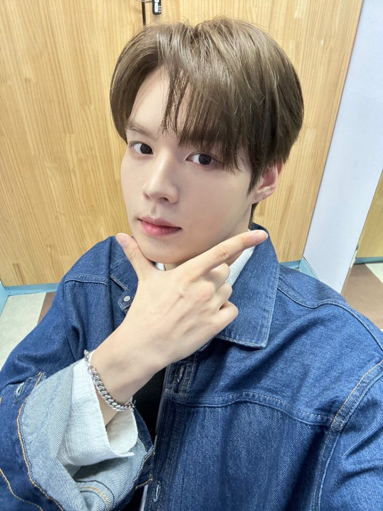 WAYBETTER_GB's tweet photo. 그날의 임세준🎤

🔗https://t.co/zHplR8dOVK

#임세준 #LIMSEJUN
#Simply_KPOP https://t.co/9r1NwqjmFB
