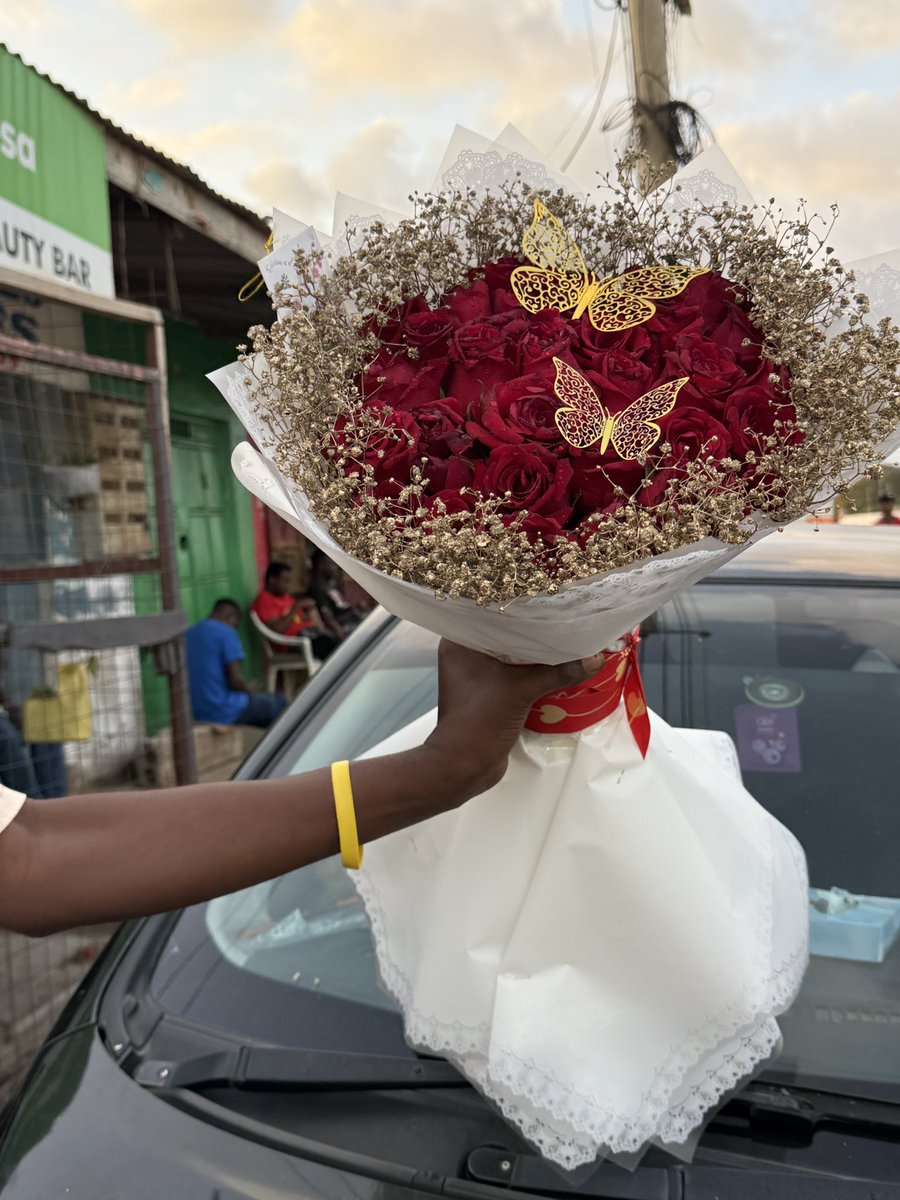 AishakhamisAli's tweet image. Gold baby breath and red roses 🤭
I am in love 💋🥹
☎️0743961720
📍Mombasa
We do deliveries
Rt widely!!!