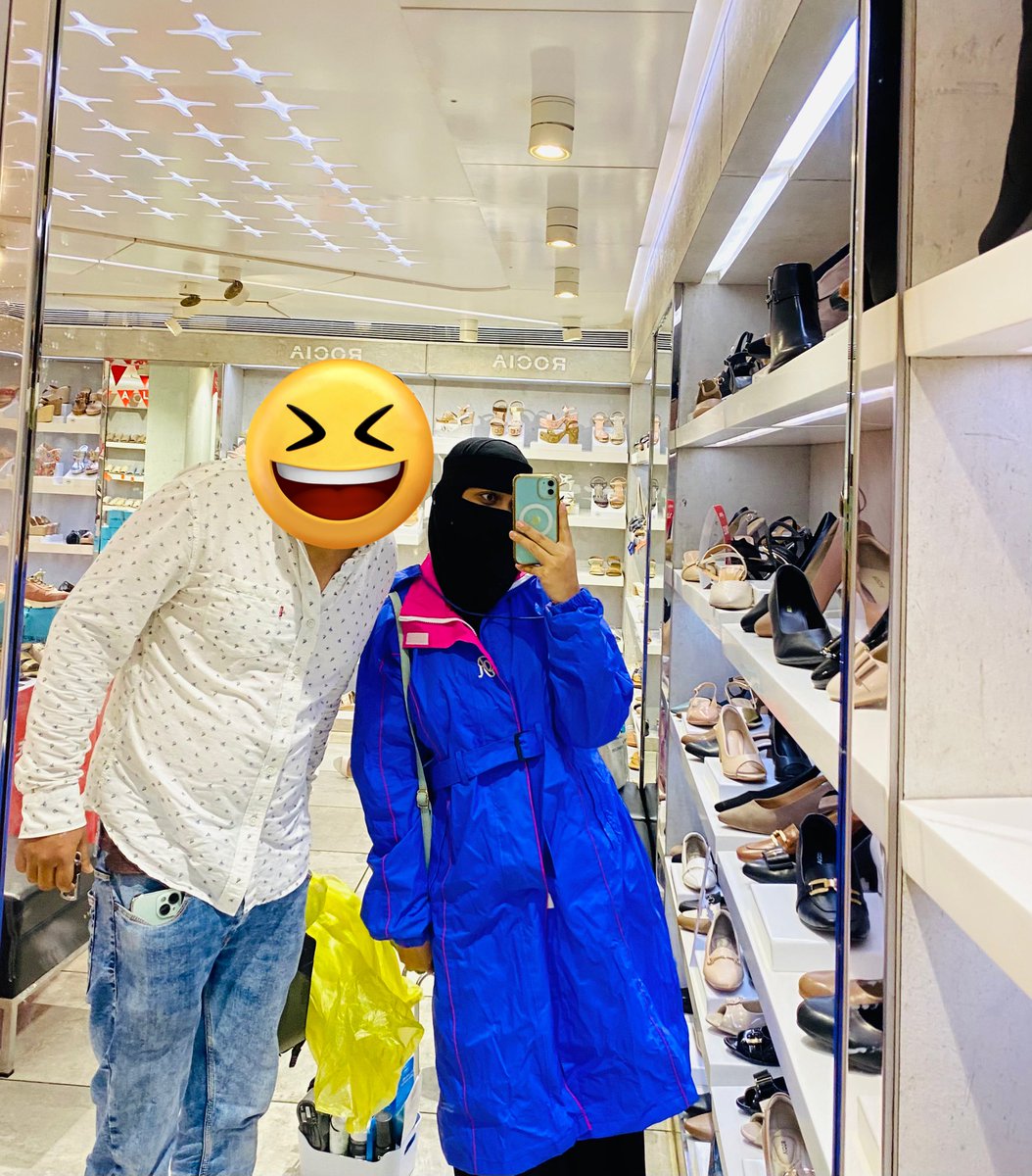 HumairaMirza7's tweet image. Kitni b barish ho shopping rukna nahi chaye😂😂
Today’s Dump♥️