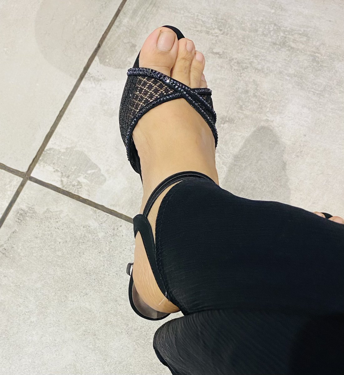 HumairaMirza7's tweet image. Kitni b barish ho shopping rukna nahi chaye😂😂
Today’s Dump♥️