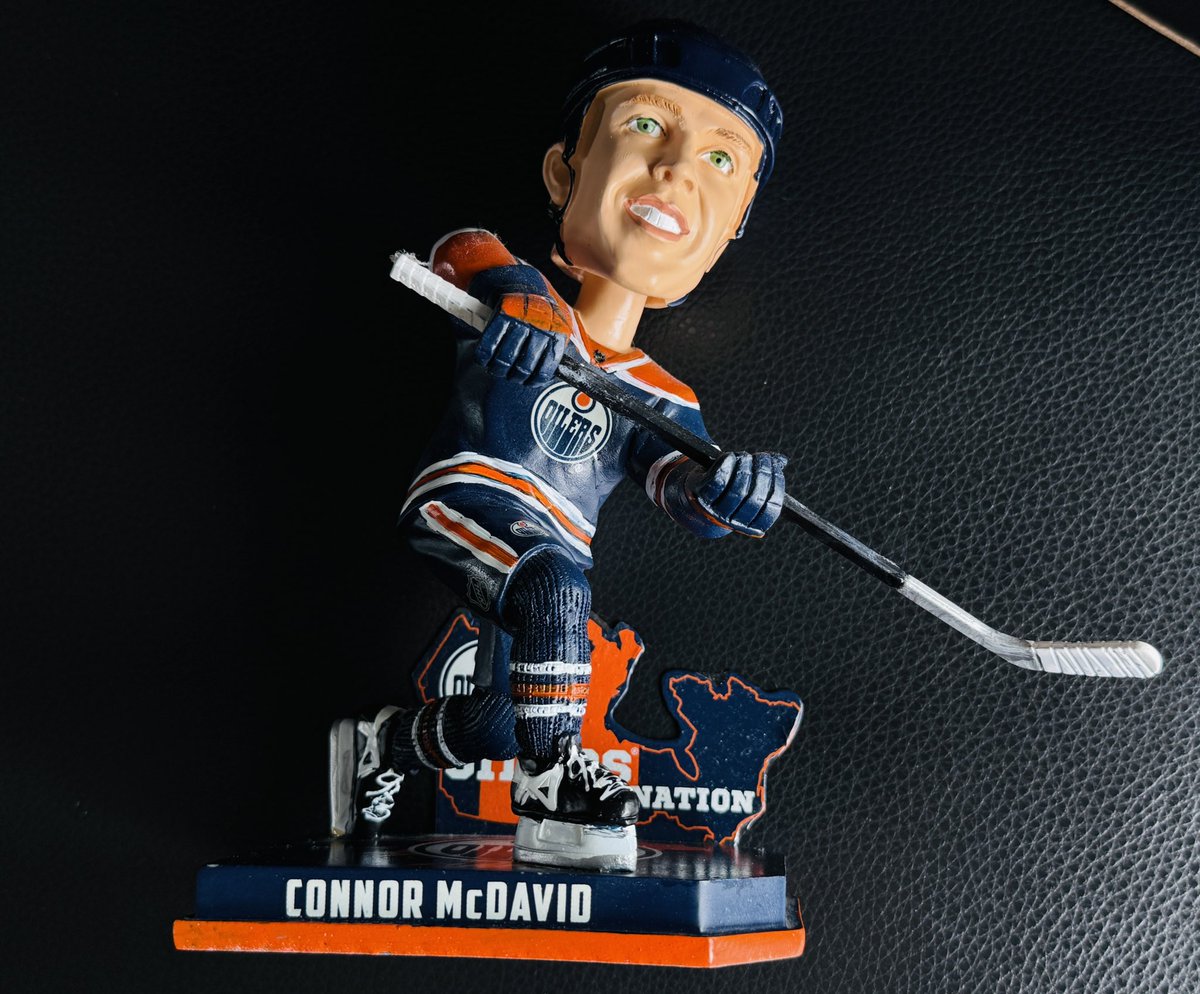 JHawkshoops's tweet photo. Connor McDavid Bobblehead from FOCO only 2016 made no box but great condition.  $55 
Aaron judge / Giancarlo Stanton dual bobble head of only 750 made.  NYC skyline.  Rare ! $125 https://t.co/QzMD7O0cqW