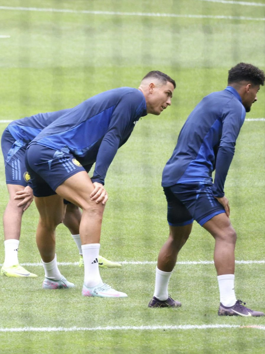 CR7HQ_'s tweet image. Cristiano Ronaldo is back 🐐