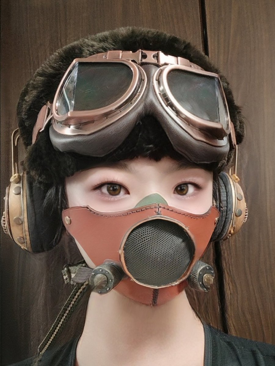 columna_alb0215's tweet image. マスク、おおよその形が完成したっ😆
あとは装飾を付けてケレン味を出すぞっ‼️ここがセンスの見せ所なのだっ✨