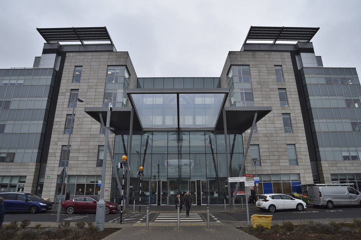 peterboroughtel's tweet image. A warning has gone out to #Petereborough residents to aware of the signs of the rare botulism illness after some people sought hospital treatment in Peterborough after a reaction to cosmetic procedures involving botulinum toxin. @PeterboroughCC @UKHSA
peterboroughtoday.co.uk/news/people/bo…
