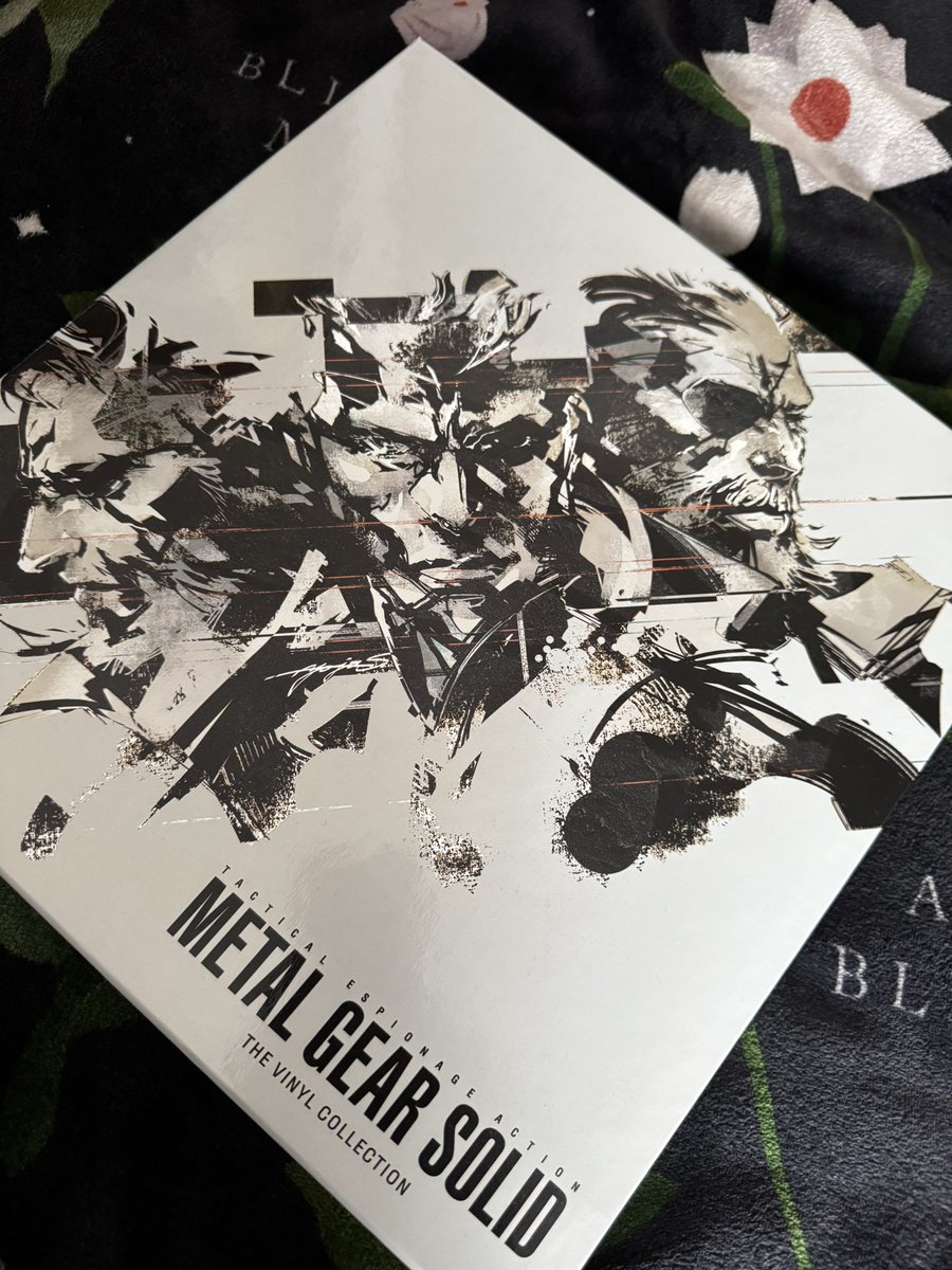 missnukarat's tweet photo. cleaning my room listening to #realmusiconly https://t.co/ff8MVZVL3n
