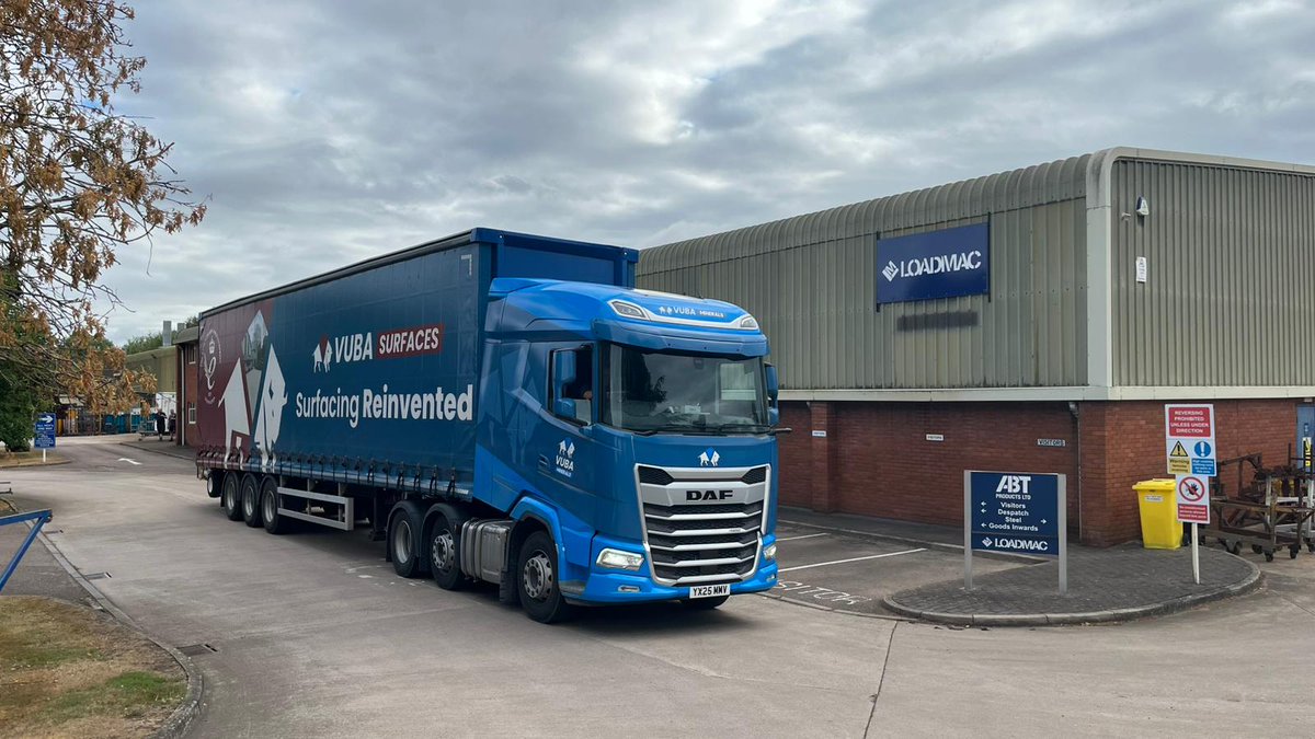 Ending the week on a high with this stunning Loadmac 225 Ultra! 🤩

Earlier this week, VUBA Surfaces collected the final machine of their order, adding another Ultra Compact, Ultra Lightweight, and Ultra Efficient Loadmac 225 to their fleet.

#Loadmac225Ultra #Loadmac