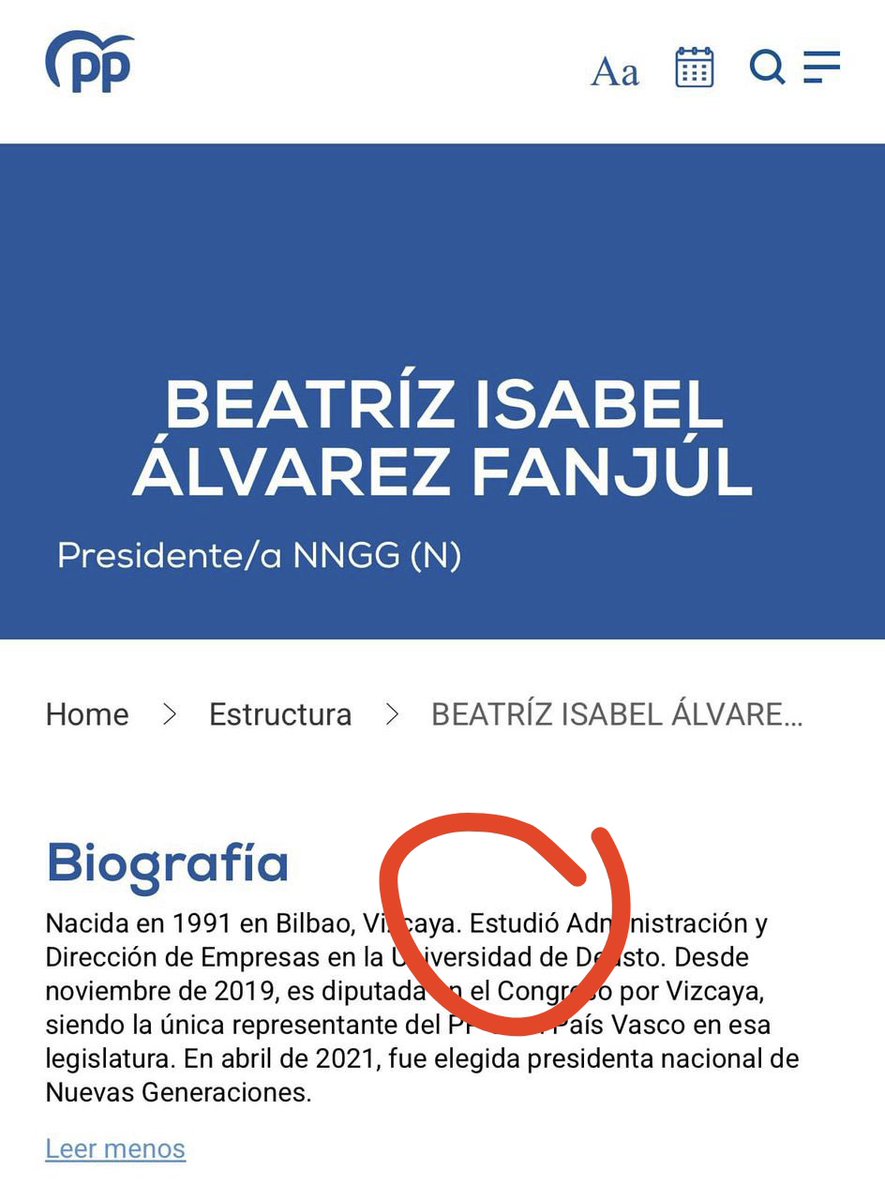 RubenSanchezTW's tweet photo. El de @bea_fanjul, otro currículum que mengua. De "estudió" a "tiene estudios". También ha cambiado de universidad: antes en la de Deusto, ahora en la del País Vasco.

Para ser un buen político no hace falta tener una carrera. Mentir es lo que define a uno malo. https://t.co/wQyD6ERrRT