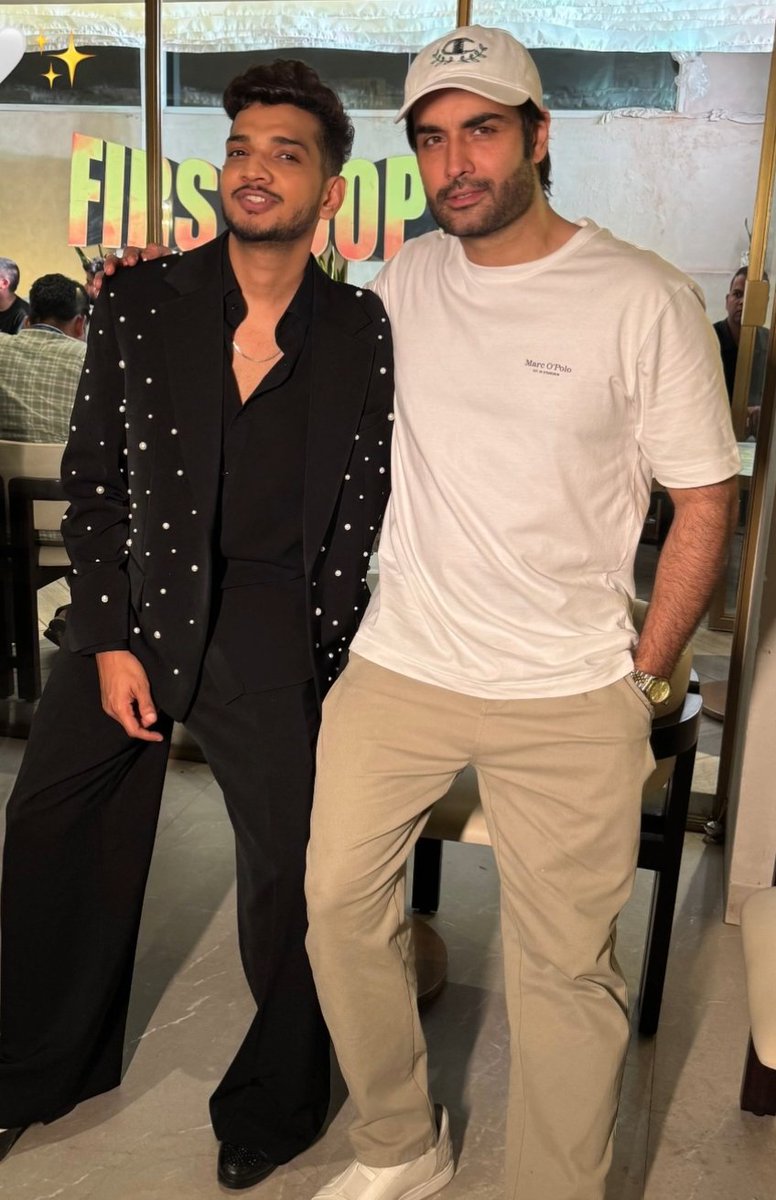 Honestopiinion's tweet image. Vivian Dsena graced the success party of Munawar Faruqui’s web series First Copy.
#MunawarFaruqui #VivianDsena
#VDians #MKJW #firstcopy