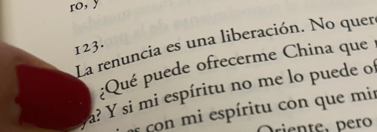 “La renuncia es una liberación.”

- Fernando Pessoa