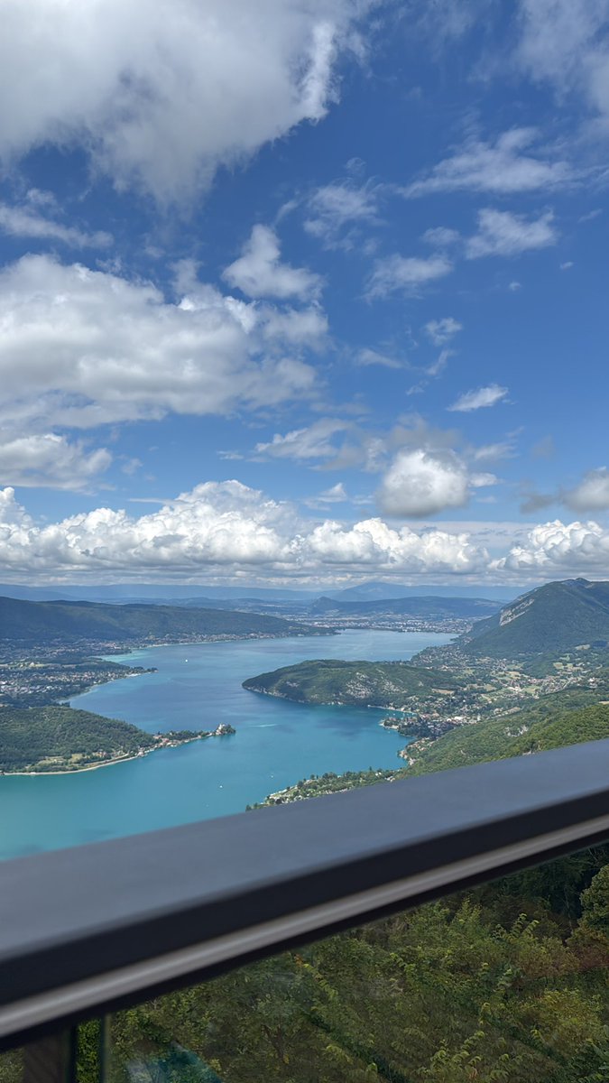 Naxz22's tweet photo. Annecy, france 🇫🇷 https://t.co/E4gLs8D3CZ