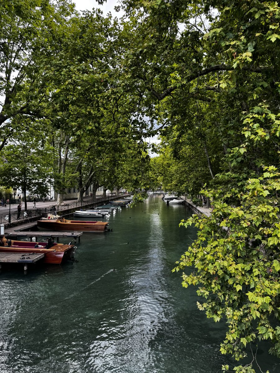 Naxz22's tweet photo. Annecy, france 🇫🇷 https://t.co/E4gLs8D3CZ