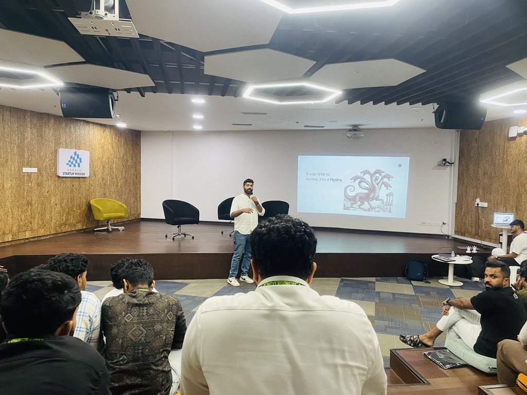 ayishashirin19's tweet image. A huge shoutout to @IrthuSuresh , co-founder of @Atlantis_p2p , for the amazing session – you absolutely nailed it! 🔥
#ImpactMiner #Atlantis_p2p #Web3 #Blockchain #WomenInTech
