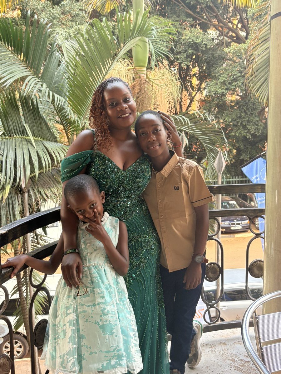 SandraNabasirye's tweet image. My relatives are my biggest inspiration🥰especially the little girl.They’re the reason I started this farming journey.
Today,winning this award isn’t just my victory, it’s ours.I want them to witness what resilience and passion can achieve.❤️