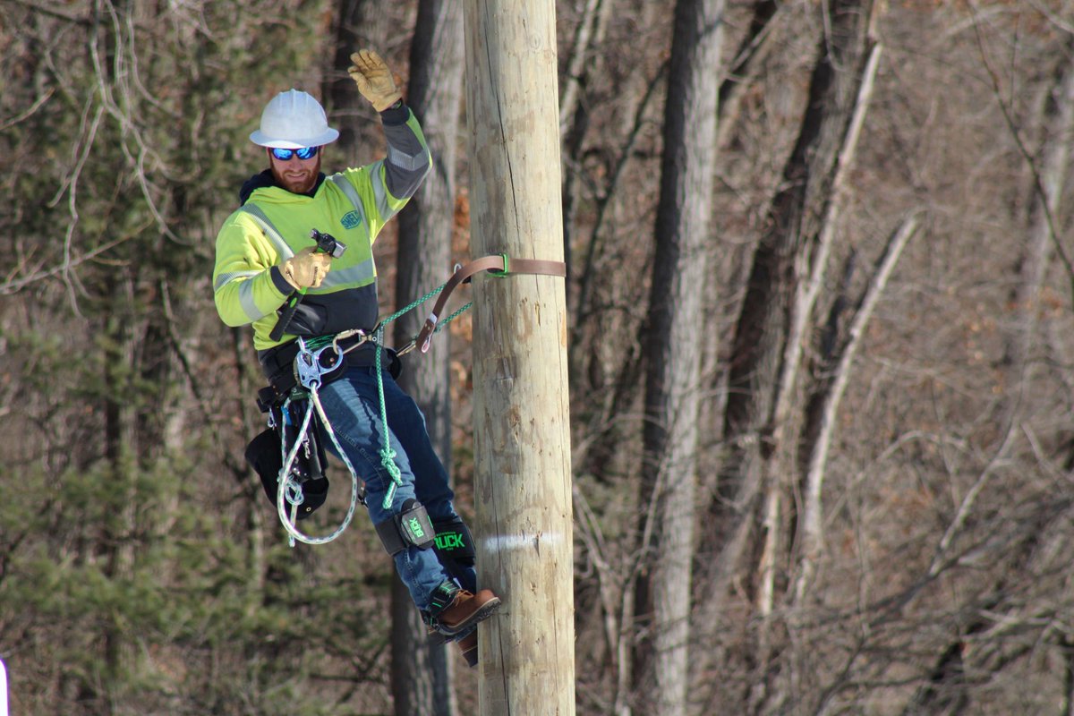 NEPPA_Littleton's tweet image. Brace yourselves… Year 1 Group A is back next week. The yard’s been quiet, someone’s already lost a glove, and we’re ready for the next round. Let the learning (and mild chaos) begin! 😅⚡️

#FutureLineworkers #BackToTheYard #linemanlife #lineworker #linelife #ibew #NEPublicPower