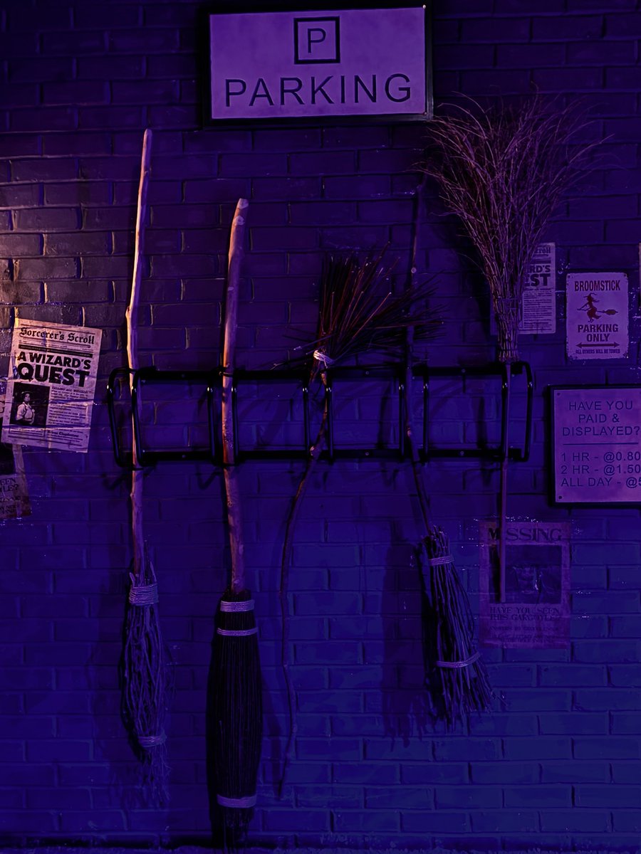 Rode my broomstick all the way to Blackpool   Free parking courtesy of <a href="/BenYorkMix/">Ben Fry</a> and <a href="/HoleInWandBpool/">The Hole In Wand Blackpool</a> 
If your in the area this is well worth every penny #blackpool #magic #crazygolf #Wizards #wizardgolf #potions